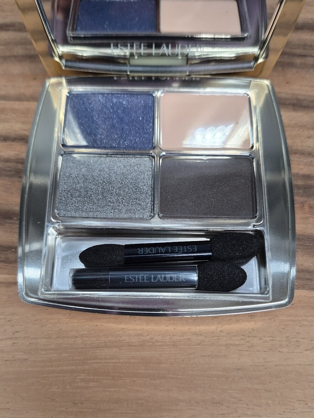 Estee Lauder Pure Color Envy Luxe Eyeshadow Quad: Indigo Night (02), NIB - Picture 5 of 7
